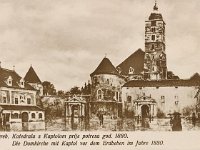 Katedrala, Kaptol, izgled prije potresa 1880. godine. S lijeve strane nalazi se Kaptolska vijećnica, srušena oko 1875. godine